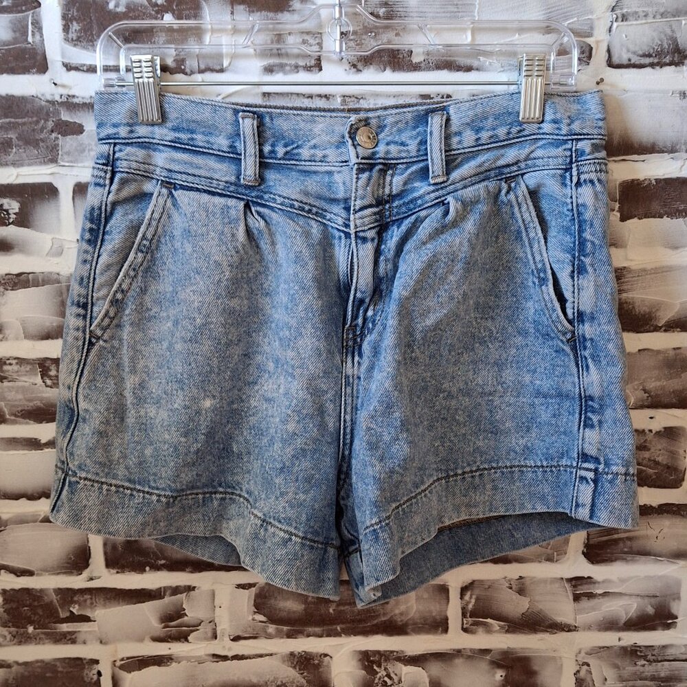American Eagle Size 4 Mom Jean Shorts High Rise Light Wash
